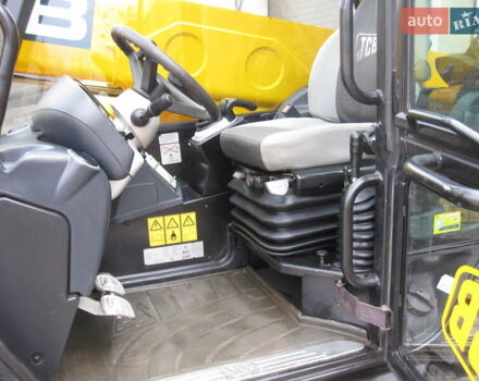 Желтый ЖЦБ 531-70, объемом двигателя 4.4 л и пробегом 2 тыс. км за 50000 $, фото 20 на Automoto.ua