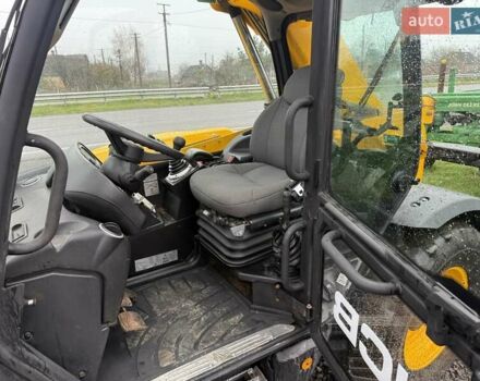 Жовтий ЖЦБ 531-70, об'ємом двигуна 4.4 л та пробігом 6 тис. км за 44500 $, фото 7 на Automoto.ua