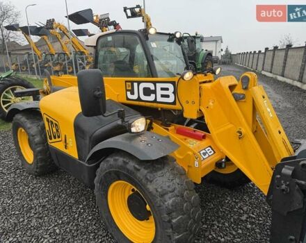 Жовтий ЖЦБ 531-70, об'ємом двигуна 4.4 л та пробігом 6 тис. км за 44500 $, фото 20 на Automoto.ua