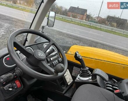 Жовтий ЖЦБ 531-70, об'ємом двигуна 4.4 л та пробігом 6 тис. км за 44500 $, фото 6 на Automoto.ua