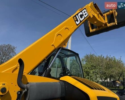 Желтый ЖЦБ 531-70, объемом двигателя 4.4 л и пробегом 6 тыс. км за 49500 $, фото 5 на Automoto.ua