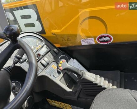 Желтый ЖЦБ 531-70, объемом двигателя 4.4 л и пробегом 6 тыс. км за 49500 $, фото 25 на Automoto.ua