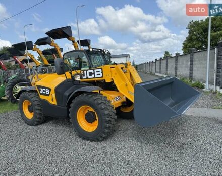 Жовтий ЖЦБ 531-70, об'ємом двигуна 4.4 л та пробігом 6 тис. км за 52500 $, фото 5 на Automoto.ua