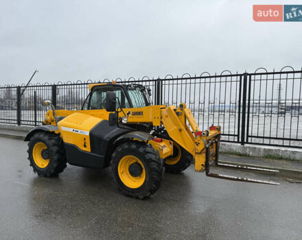 Желтый ЖЦБ 531-70, объемом двигателя 4.4 л и пробегом 2 тыс. км за 65014 $, фото 10 на Automoto.ua