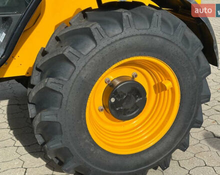 Желтый ЖЦБ 531-70, объемом двигателя 0 л и пробегом 0 тыс. км за 60271 $, фото 1 на Automoto.ua