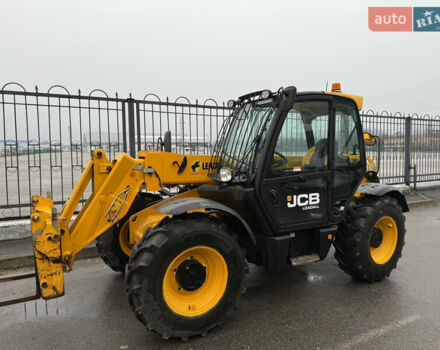 Жовтий ЖЦБ 531-70, об'ємом двигуна 4.4 л та пробігом 2 тис. км за 66007 $, фото 5 на Automoto.ua