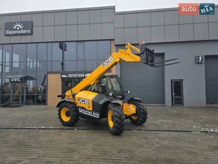 ЖЦБ 531-70 2015 в Ровно на Automoto.ua Желтый ЖЦБ 531-70, объемом двигателя 4.4 л и пробегом 1 тыс. км за 45900 $, фото 1 на Automoto.ua