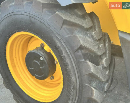 ЖЦБ 533-105, объемом двигателя 4.4 л и пробегом 6 тыс. км за 50986 $, фото 6 на Automoto.ua