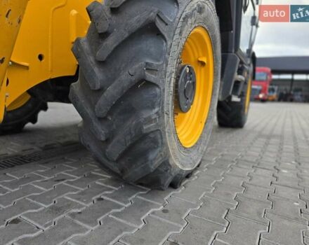 Желтый ЖЦБ 535-125, объемом двигателя 4.4 л и пробегом 0 тыс. км за 50900 $, фото 6 на Automoto.ua