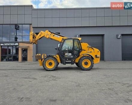 Желтый ЖЦБ 535-125, объемом двигателя 4.4 л и пробегом 0 тыс. км за 50900 $, фото 1 на Automoto.ua