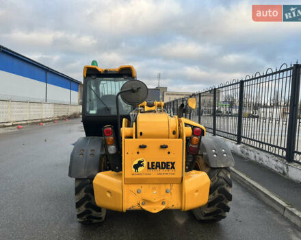Жовтий ЖЦБ 535-140, об'ємом двигуна 4.4 л та пробігом 6 тис. км за 51015 $, фото 16 на Automoto.ua