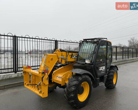 ЖЦБ 535-95, объемом двигателя 3 л и пробегом 3 тыс. км за 66421 $, фото 3 на Automoto.ua