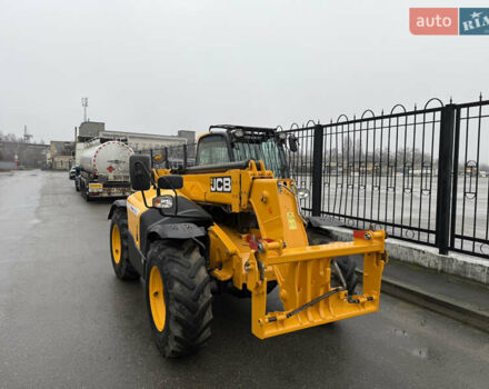 ЖЦБ 535-95, объемом двигателя 3 л и пробегом 3 тыс. км за 66421 $, фото 21 на Automoto.ua