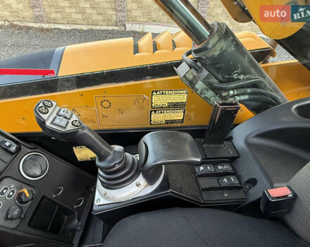 Желтый ЖЦБ 535-95, объемом двигателя 4.4 л и пробегом 6 тыс. км за 69969 $, фото 13 на Automoto.ua