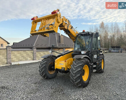 Желтый ЖЦБ 535-95, объемом двигателя 4.4 л и пробегом 6 тыс. км за 69969 $, фото 2 на Automoto.ua