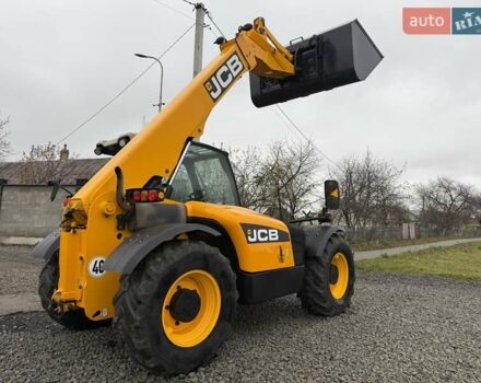 Жовтий ЖЦБ 536-60, об'ємом двигуна 4.4 л та пробігом 4 тис. км за 44500 $, фото 9 на Automoto.ua