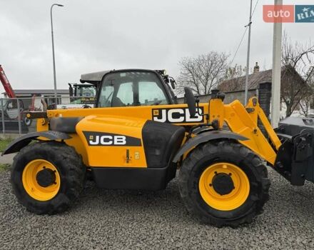 Жовтий ЖЦБ 536-60, об'ємом двигуна 4.4 л та пробігом 4 тис. км за 44500 $, фото 24 на Automoto.ua