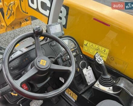 ЖЦБ 536-60 2013 в Луцке на Automoto.ua Желтый ЖЦБ 536-60, объемом двигателя 4.4 л и пробегом 4 тыс. км за 49900 $, фото 12 на Automoto.ua