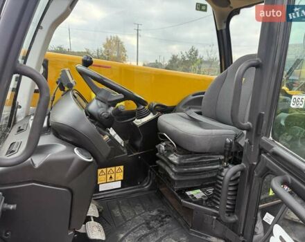 ЖЦБ 536-60 2013 в Луцке на Automoto.ua Желтый ЖЦБ 536-60, объемом двигателя 4.4 л и пробегом 4 тыс. км за 49900 $, фото 13 на Automoto.ua