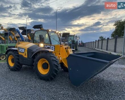 Жовтий ЖЦБ 536/70, об'ємом двигуна 4.4 л та пробігом 4 тис. км за 52500 $, фото 10 на Automoto.ua