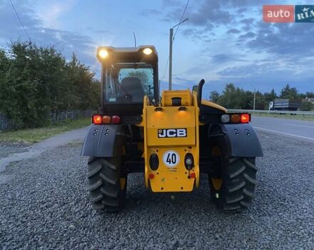 Жовтий ЖЦБ 536/70, об'ємом двигуна 4.4 л та пробігом 4 тис. км за 52500 $, фото 14 на Automoto.ua