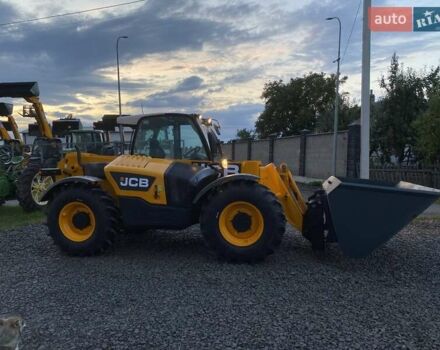 Жовтий ЖЦБ 536/70, об'ємом двигуна 4.4 л та пробігом 4 тис. км за 52500 $, фото 13 на Automoto.ua