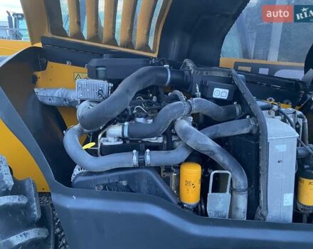Жовтий ЖЦБ 536/70, об'ємом двигуна 4.4 л та пробігом 4 тис. км за 52500 $, фото 9 на Automoto.ua