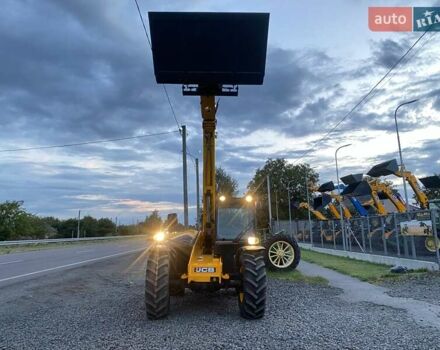 Жовтий ЖЦБ 536/70, об'ємом двигуна 4.4 л та пробігом 4 тис. км за 52500 $, фото 8 на Automoto.ua