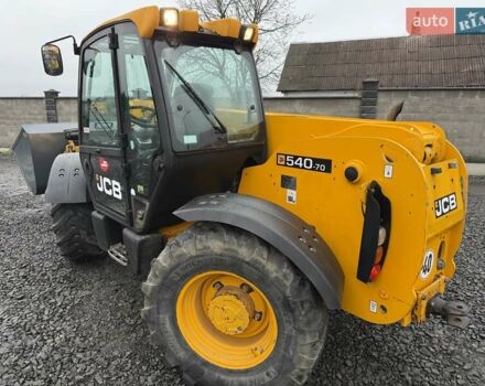 Желтый ЖЦБ 540-70, объемом двигателя 4.4 л и пробегом 0 тыс. км за 39500 $, фото 24 на Automoto.ua