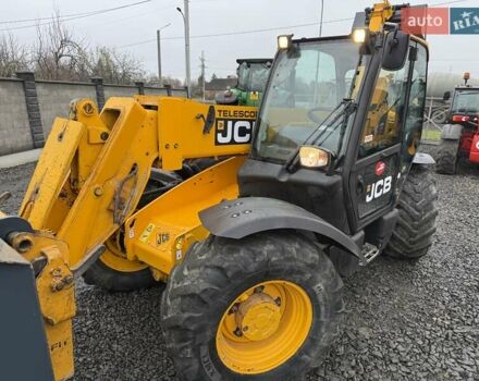 Желтый ЖЦБ 540-70, объемом двигателя 4.4 л и пробегом 0 тыс. км за 39500 $, фото 25 на Automoto.ua