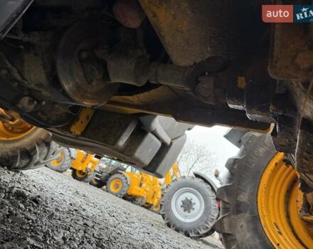 Желтый ЖЦБ 540-70, объемом двигателя 4.4 л и пробегом 0 тыс. км за 39500 $, фото 18 на Automoto.ua