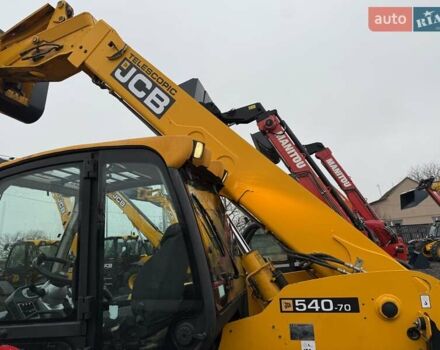 Желтый ЖЦБ 540-70, объемом двигателя 4.4 л и пробегом 0 тыс. км за 39500 $, фото 3 на Automoto.ua
