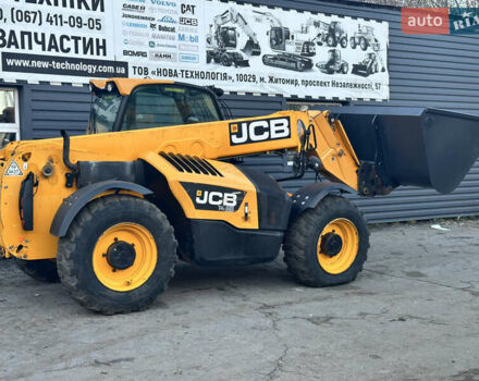 ЖЦБ 541-70, объемом двигателя 4.4 л и пробегом 5 тыс. км за 50986 $, фото 2 на Automoto.ua