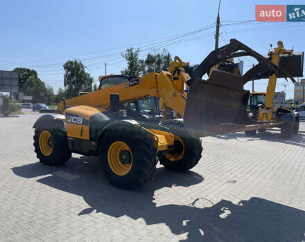 Жовтий ЖЦБ 541-70, об'ємом двигуна 4.4 л та пробігом 2 тис. км за 42800 $, фото 8 на Automoto.ua