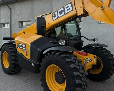 Желтый ЖЦБ 541-70, объемом двигателя 4.8 л и пробегом 4 тыс. км за 67500 $, фото 2 на Automoto.ua