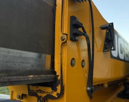 Желтый ЖЦБ 541-70, объемом двигателя 4.8 л и пробегом 4 тыс. км за 67500 $, фото 11 на Automoto.ua