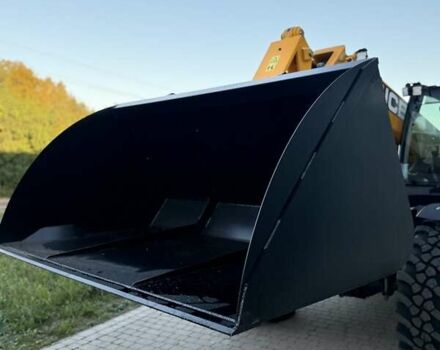 Желтый ЖЦБ 541-70, объемом двигателя 4.8 л и пробегом 4 тыс. км за 67500 $, фото 6 на Automoto.ua