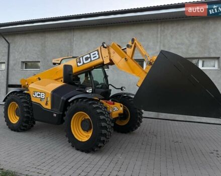 Желтый ЖЦБ 541-70, объемом двигателя 4.8 л и пробегом 4 тыс. км за 67500 $, фото 1 на Automoto.ua