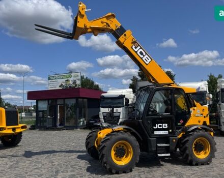 ЖЦБ 550-80, объемом двигателя 4.4 л и пробегом 0 тыс. км за 64930 $, фото 2 на Automoto.ua