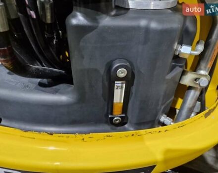 Желтый ЖЦБ 8035, объемом двигателя 2.2 л и пробегом 31 тыс. км за 37203 $, фото 18 на Automoto.ua