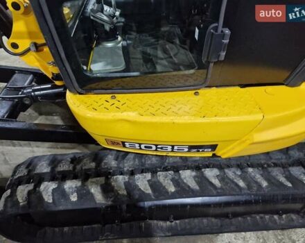 Желтый ЖЦБ 8035, объемом двигателя 2.2 л и пробегом 31 тыс. км за 37203 $, фото 8 на Automoto.ua