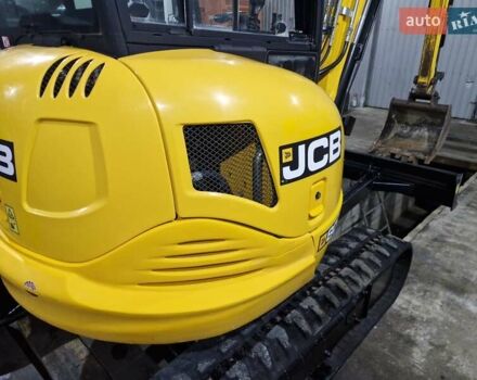 Желтый ЖЦБ 8035, объемом двигателя 2.2 л и пробегом 31 тыс. км за 37203 $, фото 11 на Automoto.ua