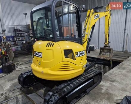 Желтый ЖЦБ 8035, объемом двигателя 2.2 л и пробегом 31 тыс. км за 37203 $, фото 1 на Automoto.ua