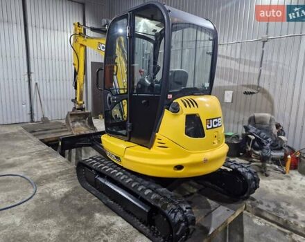 Желтый ЖЦБ 8035, объемом двигателя 2.2 л и пробегом 31 тыс. км за 37203 $, фото 3 на Automoto.ua