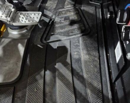 Желтый ЖЦБ 8035, объемом двигателя 2.2 л и пробегом 31 тыс. км за 37203 $, фото 26 на Automoto.ua