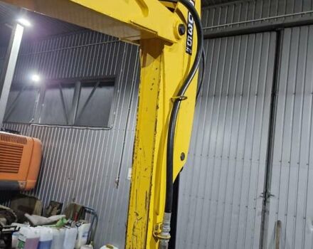 Желтый ЖЦБ 8035, объемом двигателя 2.2 л и пробегом 31 тыс. км за 37203 $, фото 14 на Automoto.ua