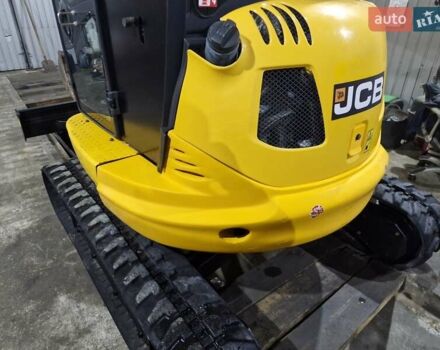 Желтый ЖЦБ 8035, объемом двигателя 2.2 л и пробегом 31 тыс. км за 37203 $, фото 7 на Automoto.ua