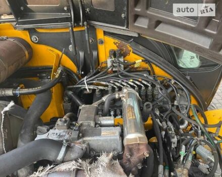Жовтий ЖЦБ 8085, об'ємом двигуна 2.2 л та пробігом 380 тис. км за 37700 $, фото 8 на Automoto.ua