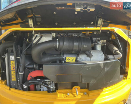 Жовтий ЖЦБ 85Z-1, об'ємом двигуна 3.9 л та пробігом 0 тис. км за 43200 $, фото 7 на Automoto.ua