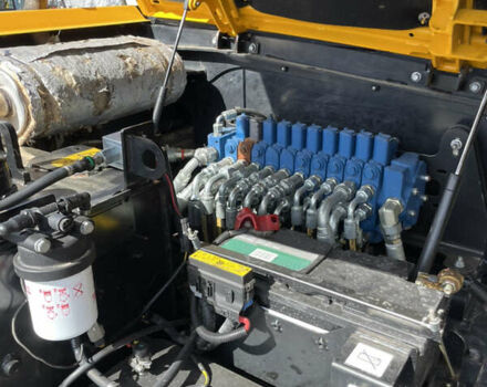 Жовтий ЖЦБ 85Z-1, об'ємом двигуна 3.9 л та пробігом 0 тис. км за 43200 $, фото 12 на Automoto.ua